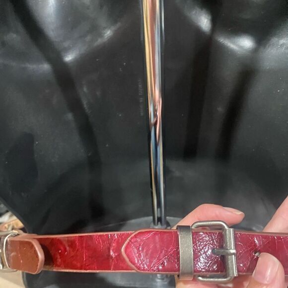 Women’s to the Max maroon multi buckle unique belt 32 inches - Picture 3 of 5